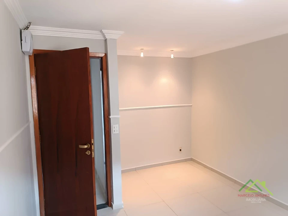 Imagens do imóveis Casa com 2 quartos no Casaroto em Cambé/PR
