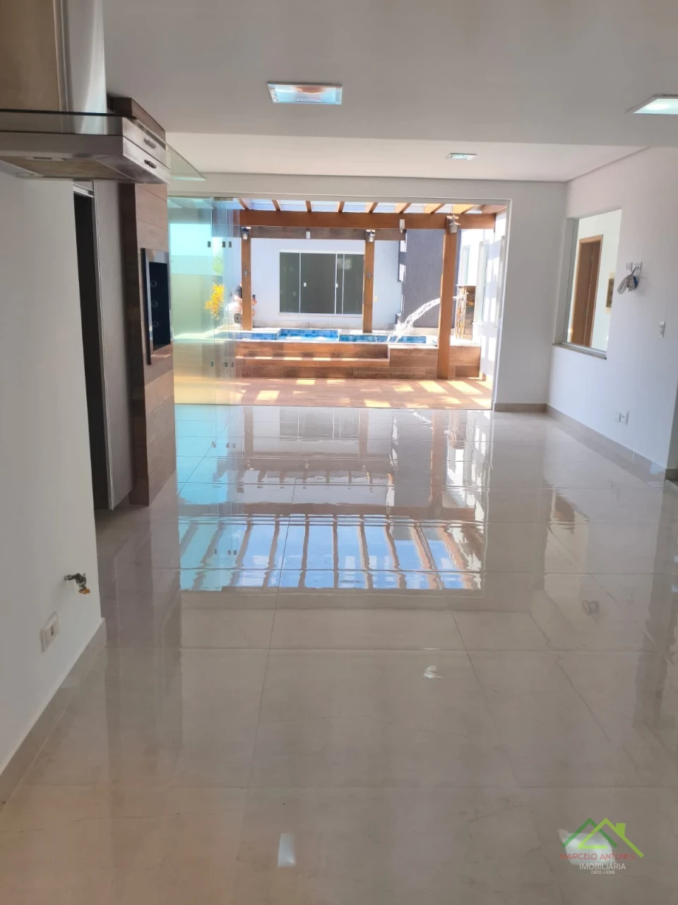 Imagens do imóveis Alto Padrão Cond. Sun Lake com 3 quartos 3 suítes