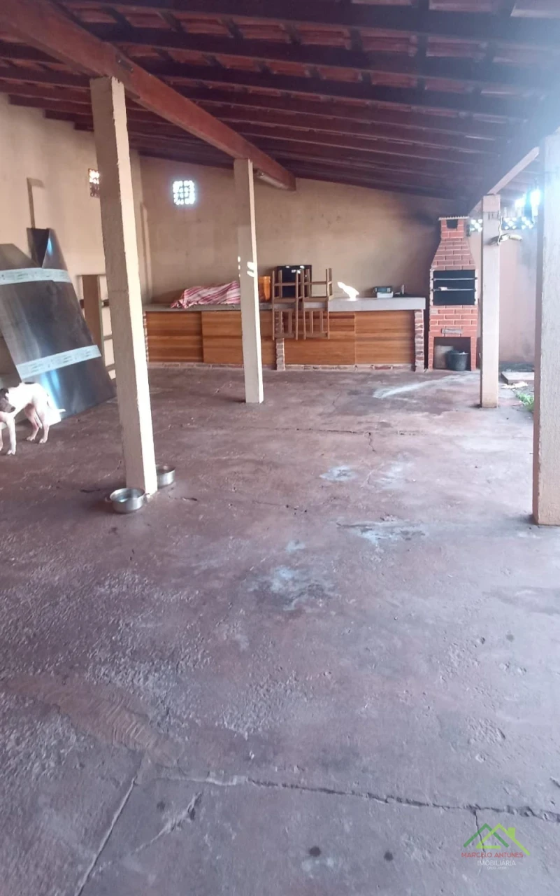 Imagens do imóveis Casa com 2 quartos terreno inteiro em Bairro próximo ao Centro de Rolândia
