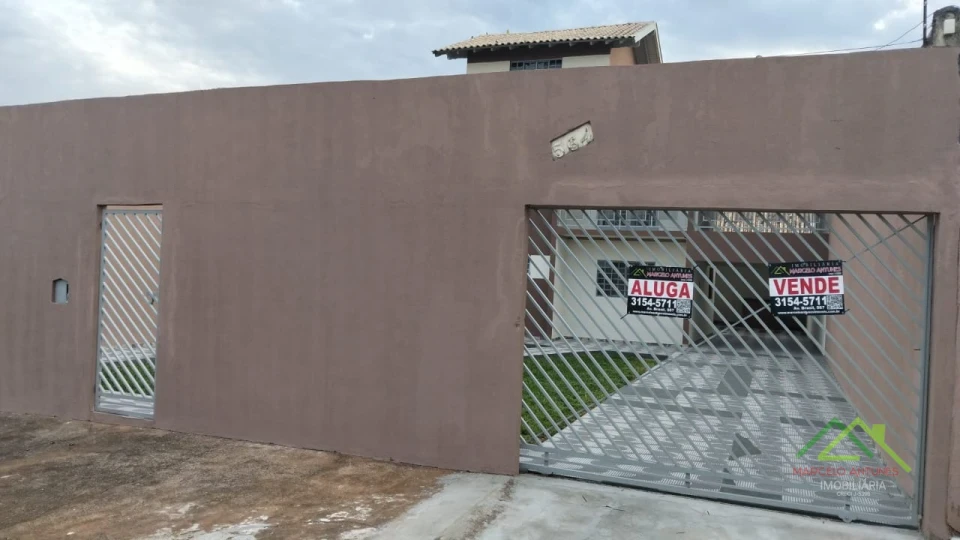 Imagens do imóveis Sobrado com 3 quartos sendo uma suíte no Res. Abussafe em Cambé