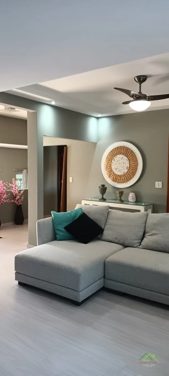 Imagens do imóveis Casa c/ piscina 3 quartos uma suíte com hidro e closet Jd Alvorada em Cambé