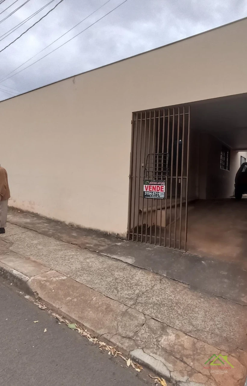 Imagens do imóveis Casa terreno inteiro com2 quartos em Cambé