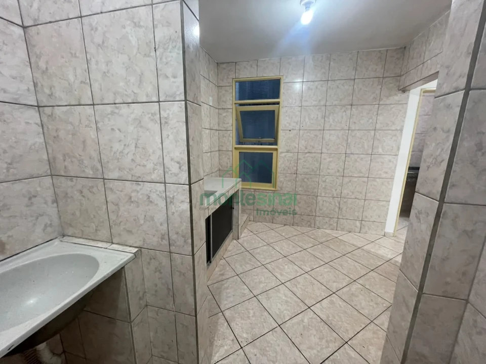 Apartamento com dois quartos para locação no Centro de Garanhuns por R$1.350,00