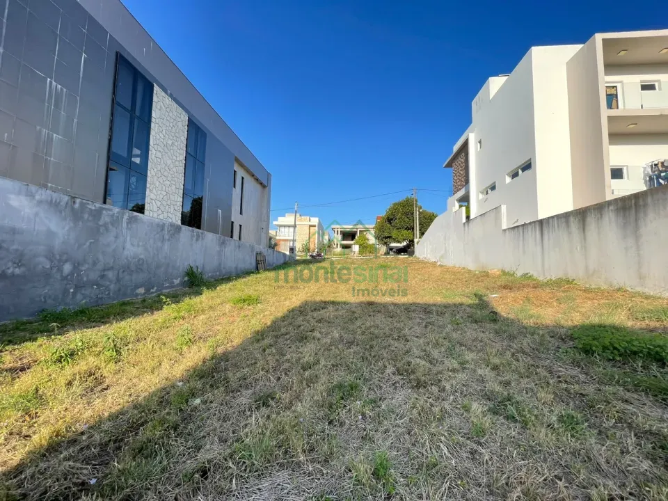 Imagens do imóveis Terreno à venda no condomínio Alamedas da serra por R$230.000,00
