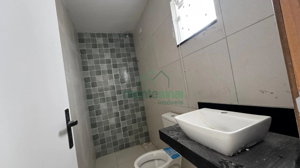 Casa à venda no bairro Francisco Simão dos Santos Figueira em Garanhuns/PE