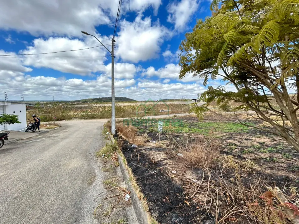 Imagens do imóveis Terreno à venda no Loteamento Serra Branca em Garanhuns por R$110.000,00