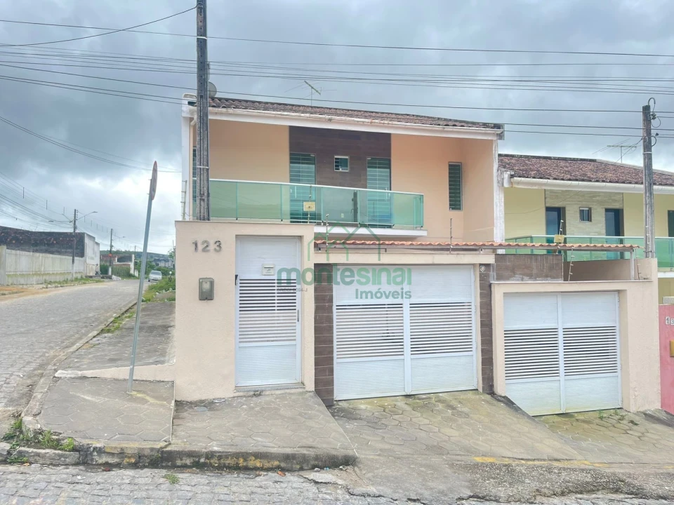 Imagens do imóveis Casa para aluguel R$2.800,00