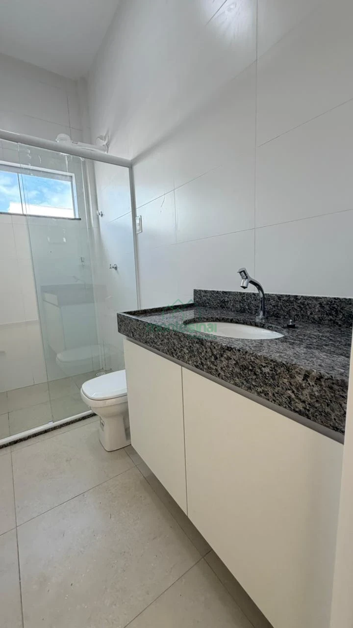 Imagens do imóveis Casa de alto padrão para locação no Condomínio Portal das Colinas por R$4.500,00