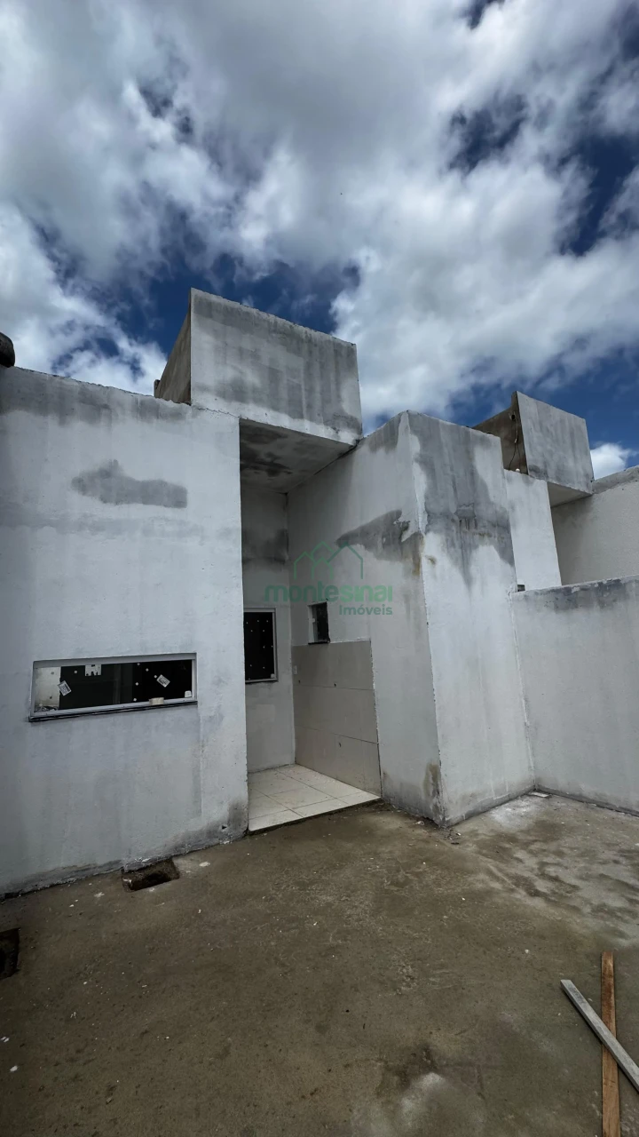 Casa à venda no bairro Francisco Simão dos Santos Figueira em Garanhuns/PE