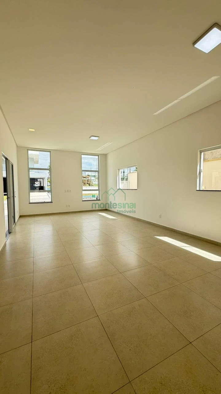Imagens do imóveis Casa de alto padrão para locação no Condomínio Portal das Colinas por R$4.500,00