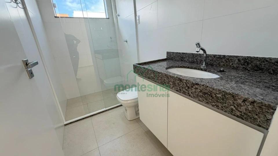 Imagens do imóveis Casa de alto padrão para locação no Condomínio Portal das Colinas por R$4.500,00