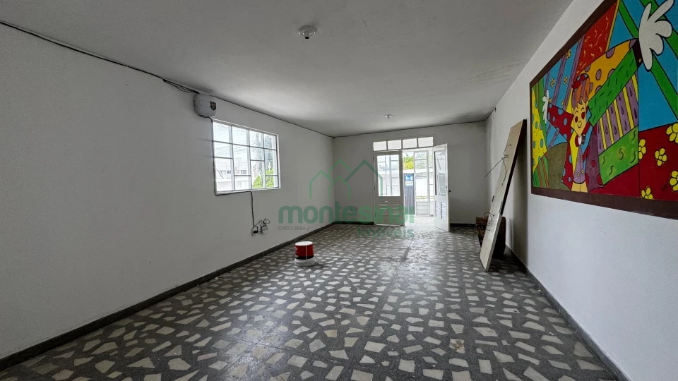 Casa comercial para aluguel no Heliópolis por R$8.000,00