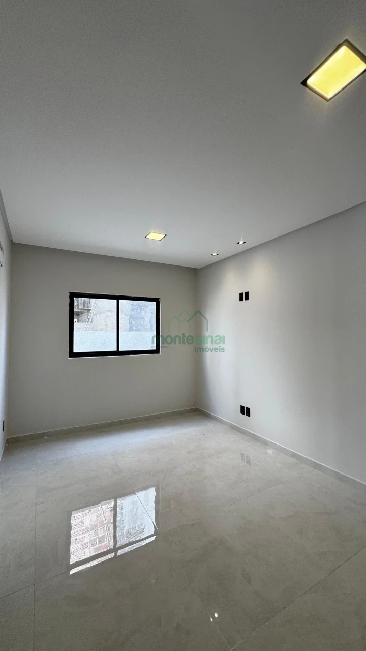 Imagens do imóveis Casa de alto padrão para locação no Portal das Colinas por R$5000,00