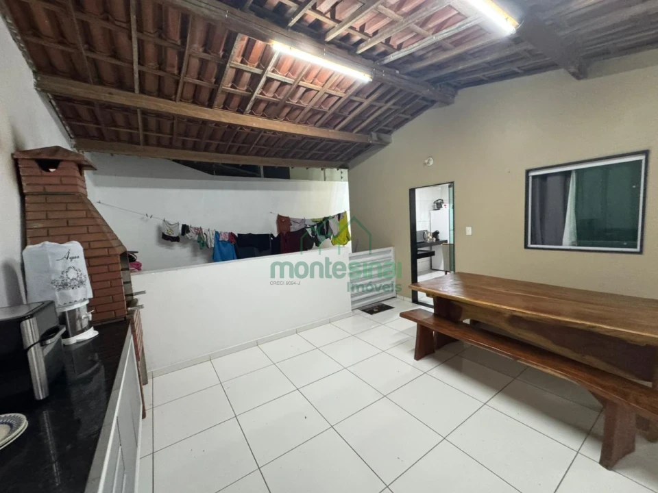 Imagens do imóveis Casa À Venda Viana E Moura Garanhuns toda reformada com área de laser com churrasqueira R$300.000,00