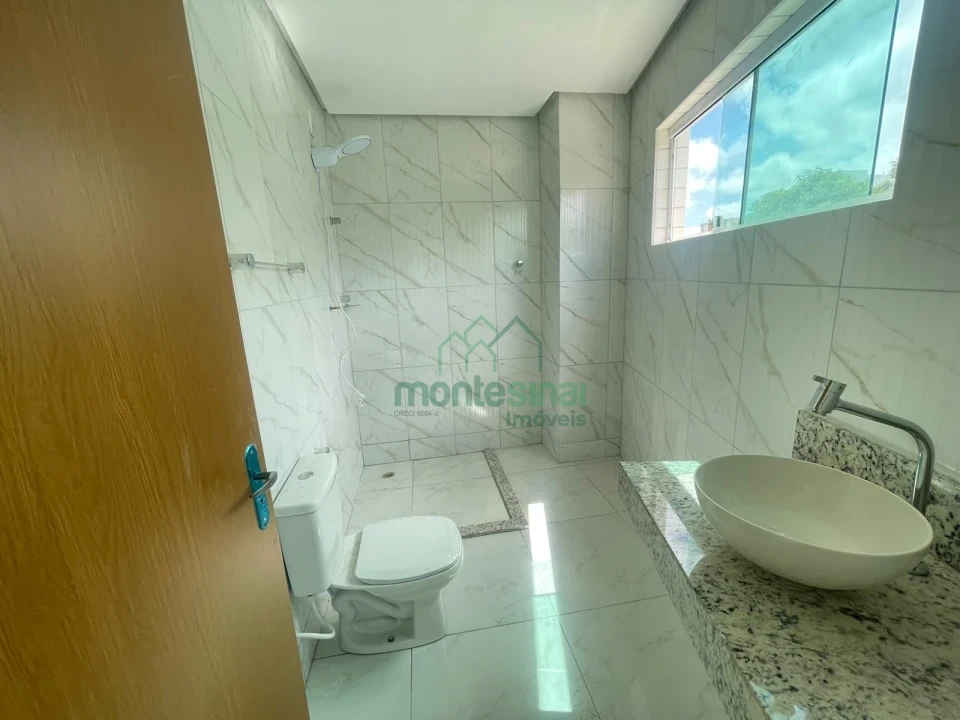 Apartamento para locação no Heliópolis com três quartos por R$2.500,00