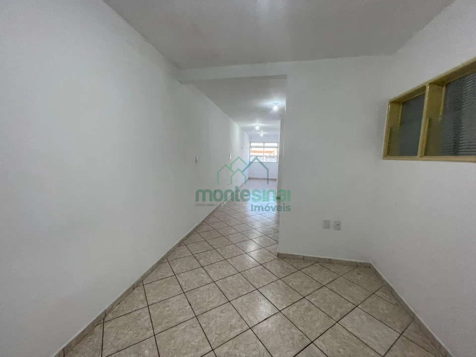 Apartamento com dois quartos para locação no Centro de Garanhuns por R$1.350,00