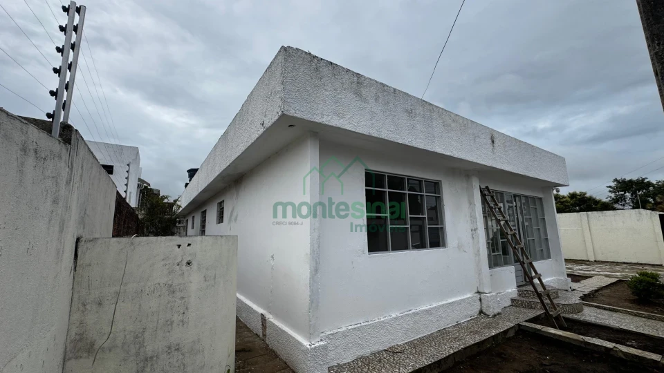 Casa comercial para aluguel no Heliópolis por R$8.000,00