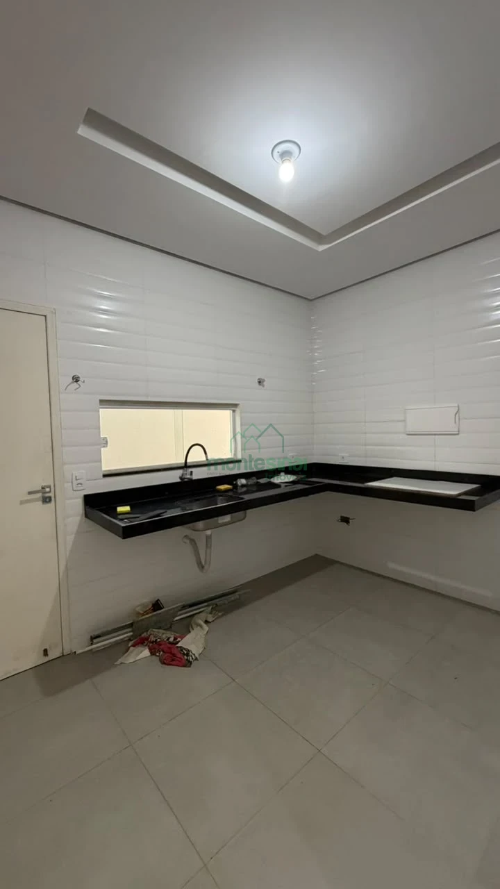 Imagens do imóveis Casa para locação no cidade das flores em Garanhuns por R$2.200