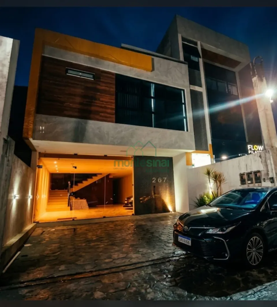 Casa duplex à venda no Heliópolis por R$800.000,00