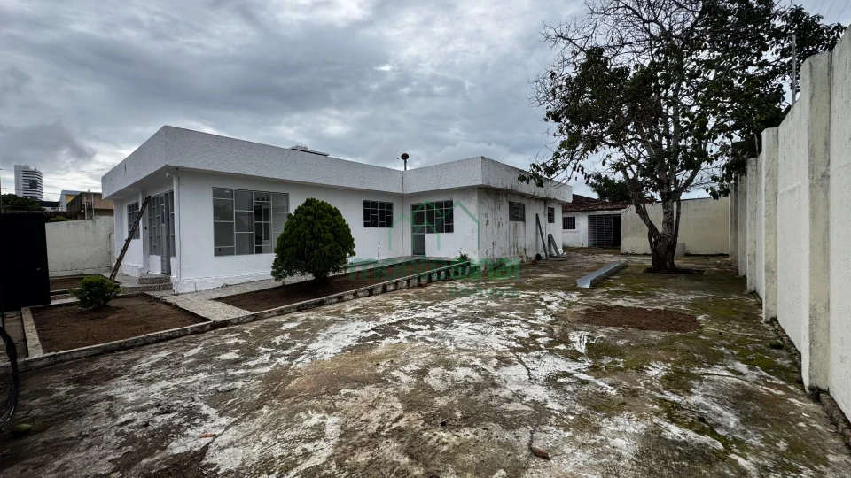 Casa comercial para aluguel no Heliópolis por R$8.000,00