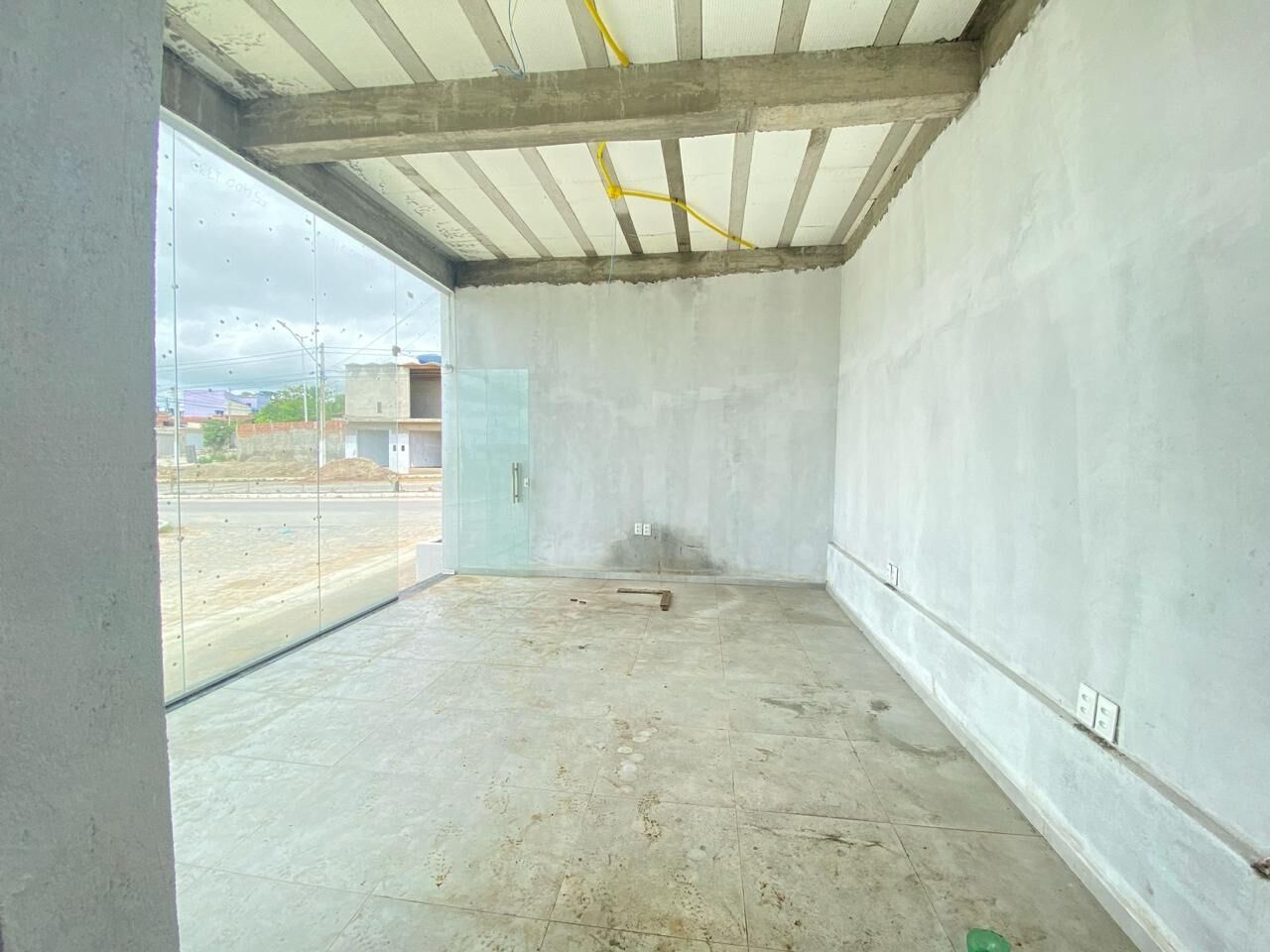 Sala Comercial aluguel por R$ 2.000,00 no Viana e Moura