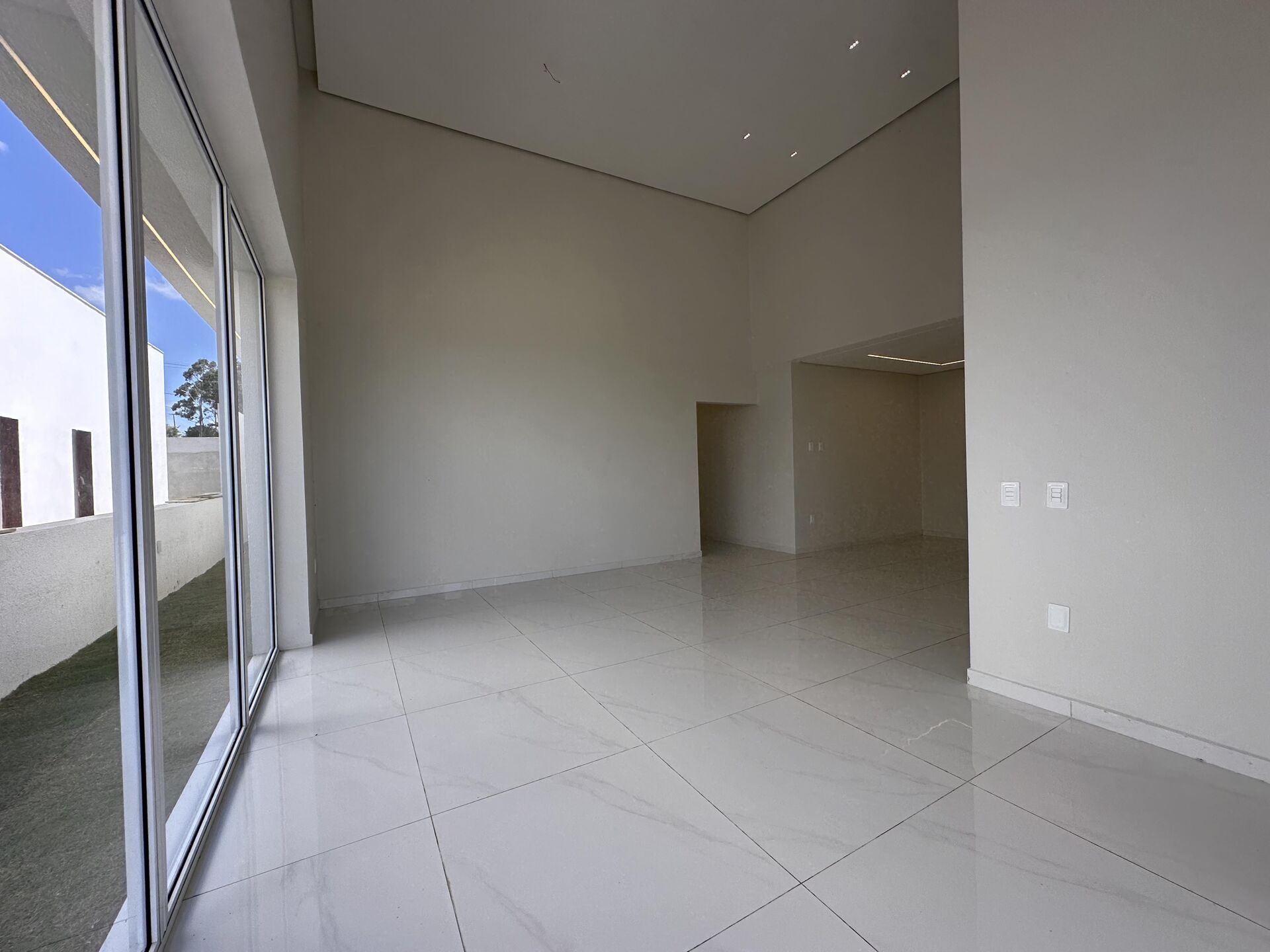 Casa Alto Padrão á venda por R$ 1.350.000,00 no condominio Bellevue