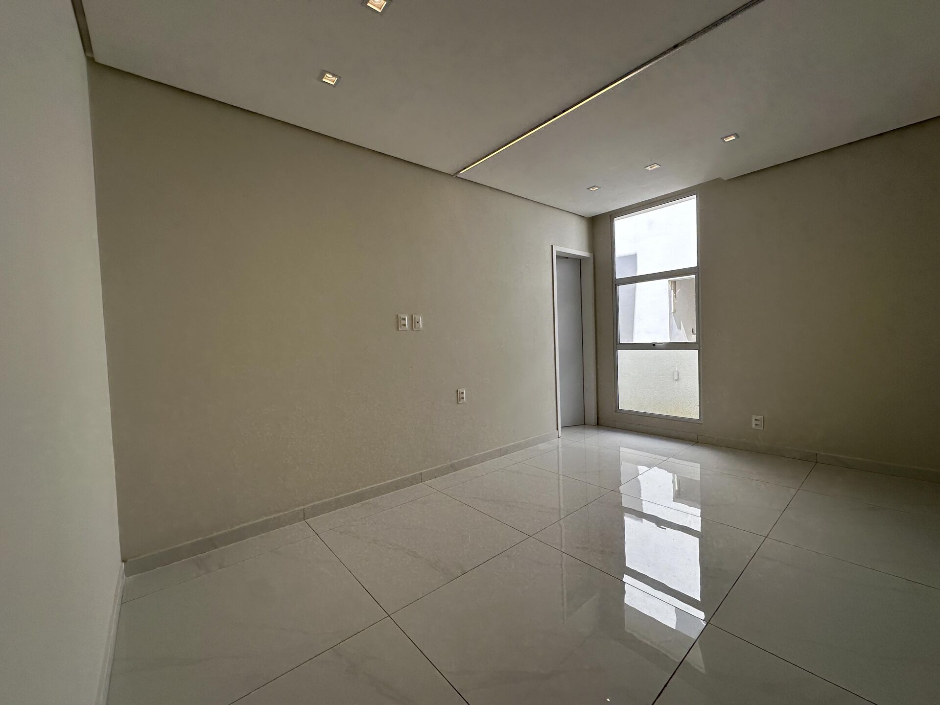 Casa Alto Padrão á venda por R$ 1.350.000,00 no condominio Bellevue