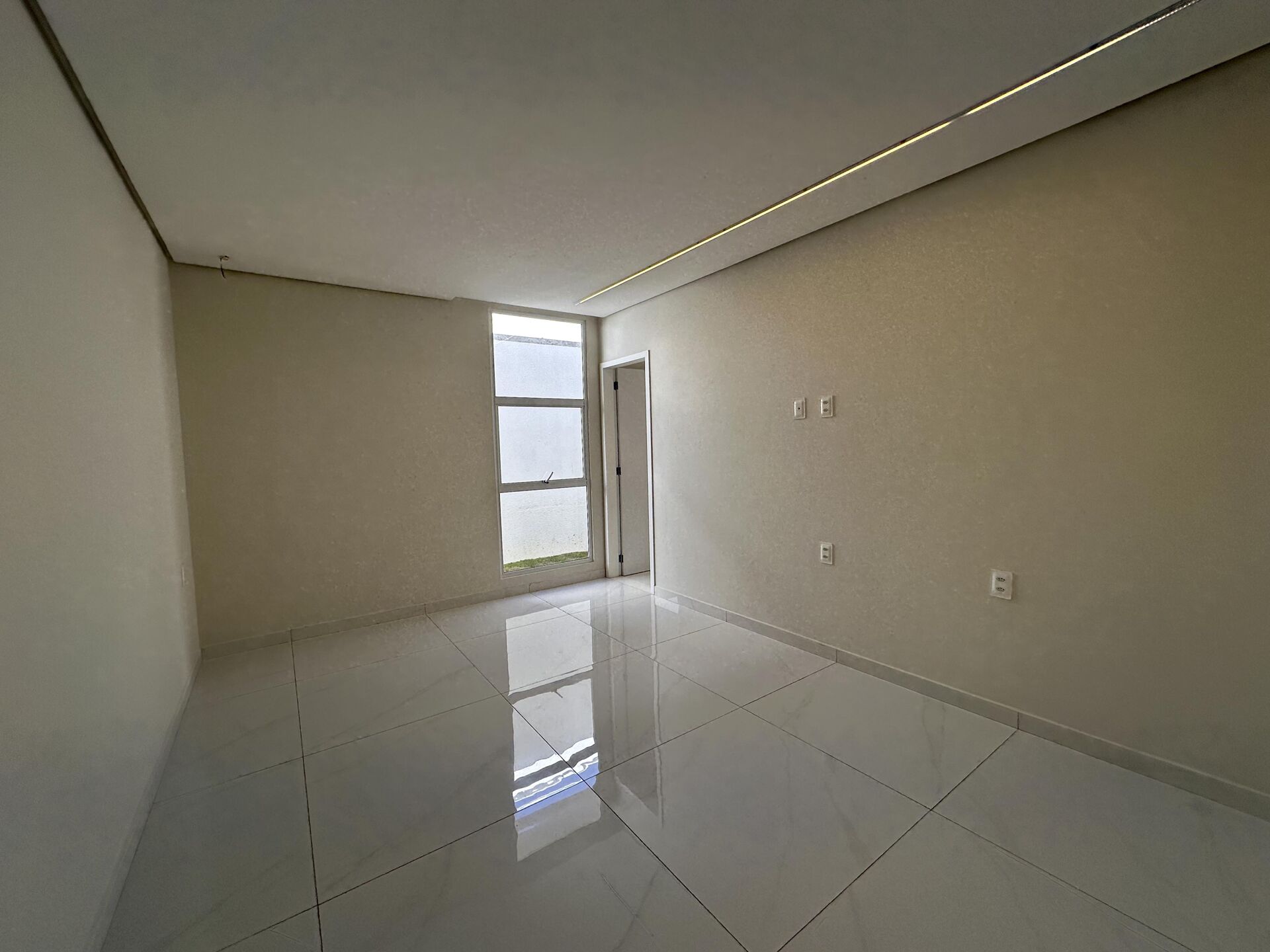 Casa Alto Padrão á venda por R$ 1.350.000,00 no condominio Bellevue