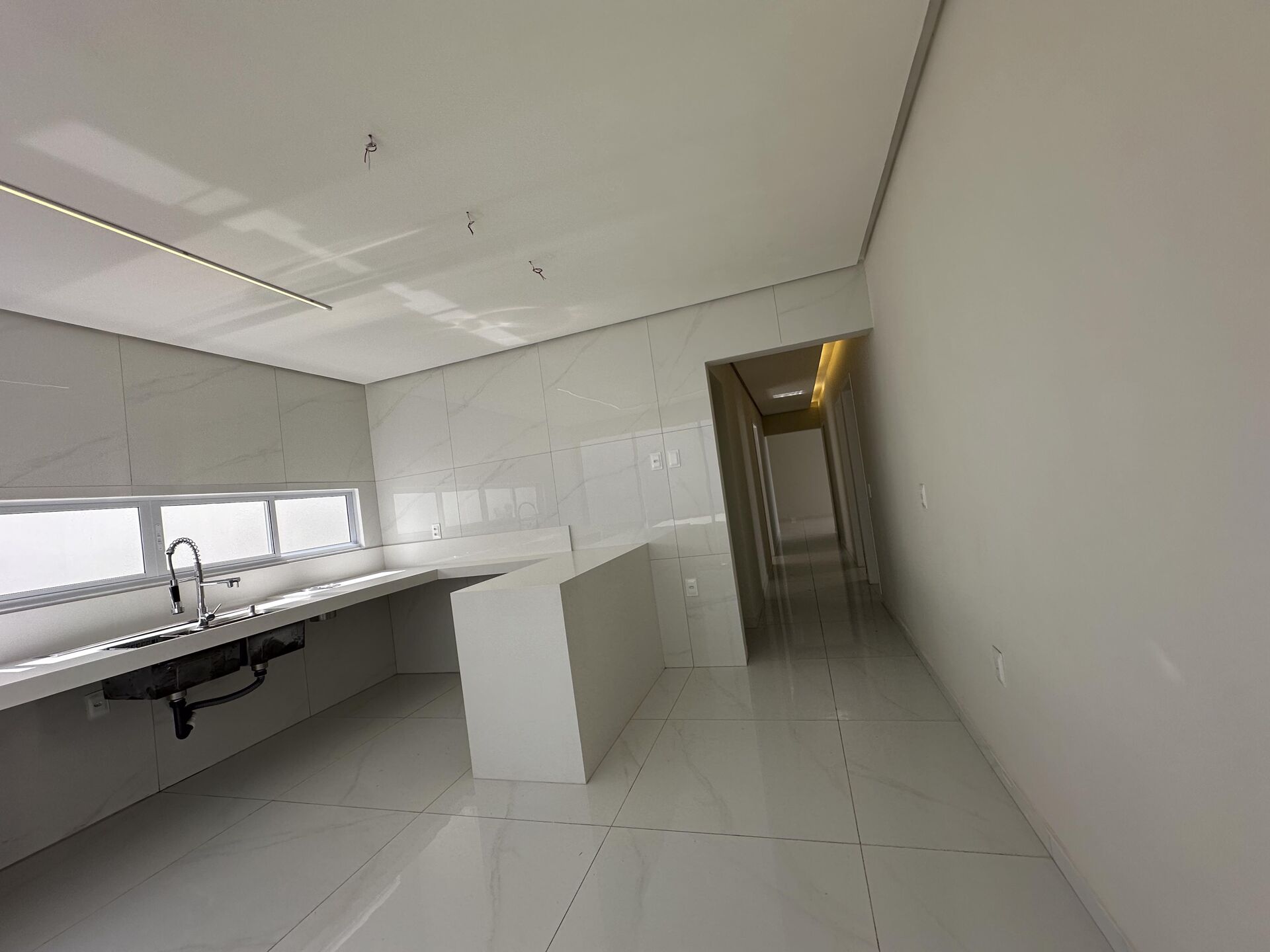 Casa Alto Padrão á venda por R$ 1.350.000,00 no condominio Bellevue