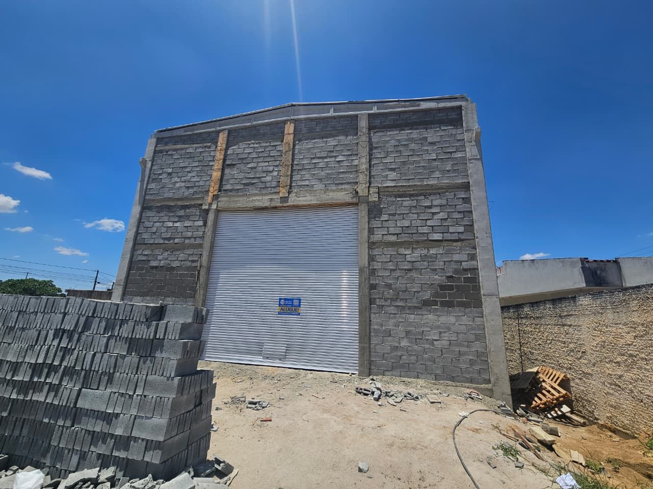 Pavilhão/Galpão Industrial para venda entrada cohab III  R$550.000,00