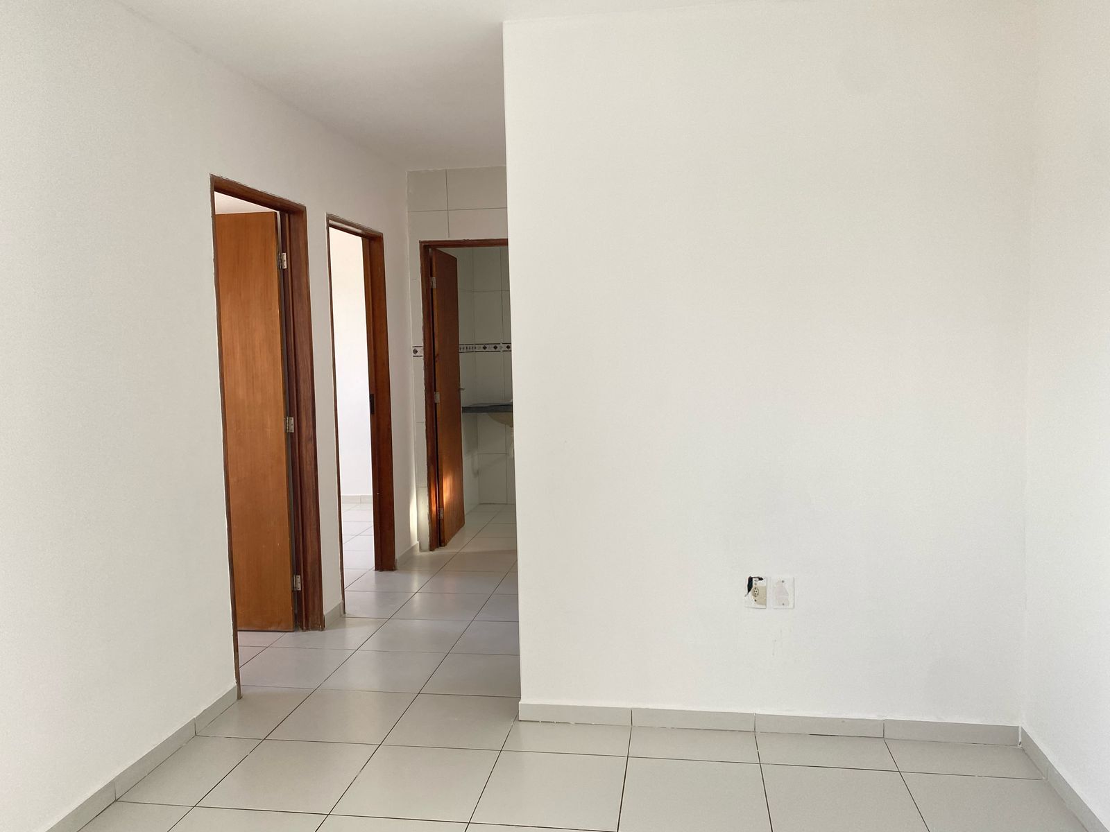 Apartamento padrão, aluguel por R$ 800,00 no bairro  Francisco Simão dos Santos Figueira