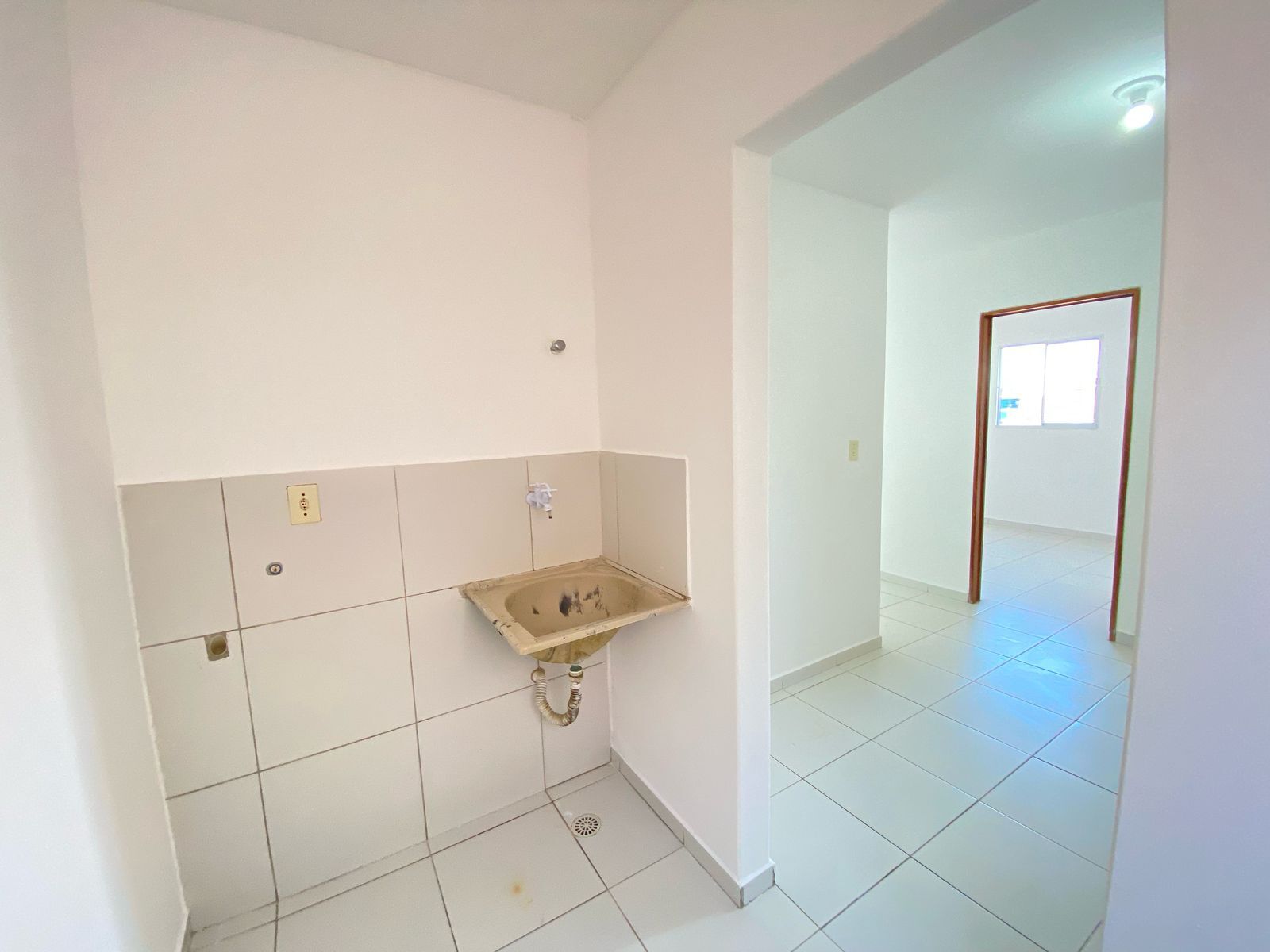 Apartamento padrão, aluguel por R$ 800,00 no bairro  Francisco Simão dos Santos Figueira