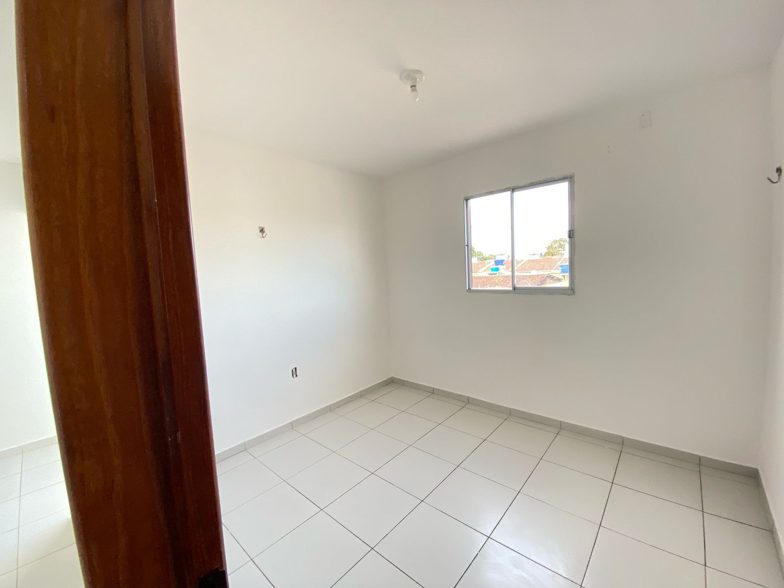Apartamento padrão, aluguel por R$ 800,00 no bairro  Francisco Simão dos Santos Figueira