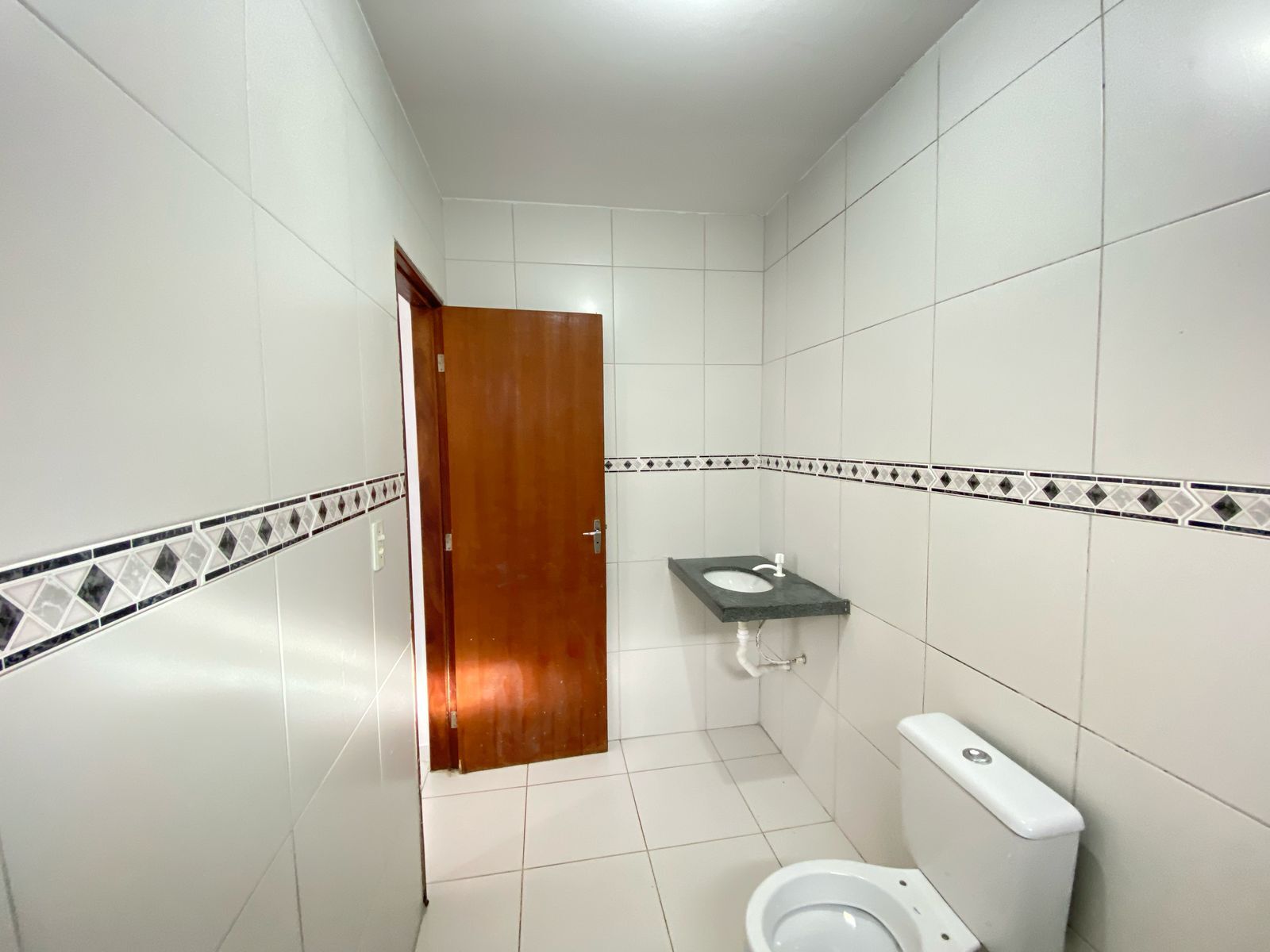 Apartamento padrão, aluguel por R$ 800,00 no bairro  Francisco Simão dos Santos Figueira