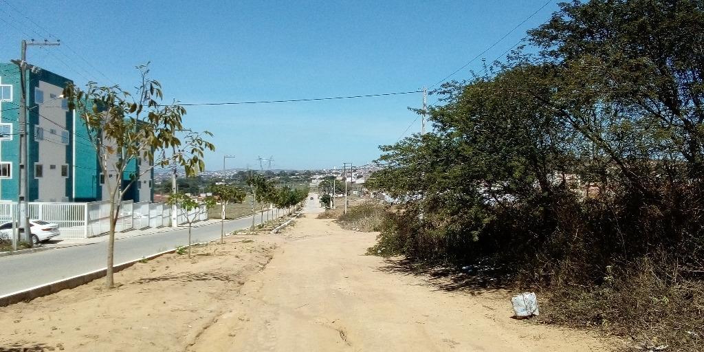 Imagens do imóveis Terreno à venda, 200 m² por R$ 60.000,00 - Cidade das Flores - Garanhuns/PE