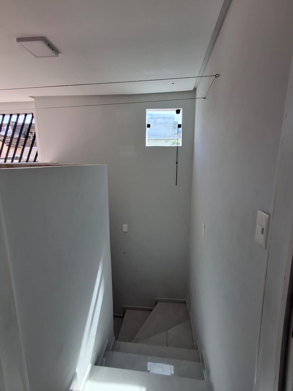 Prédio com dois apartamentos à venda térreo e primeiro andar cohab 1 por R$350.000.00 em Garanhuns-PE