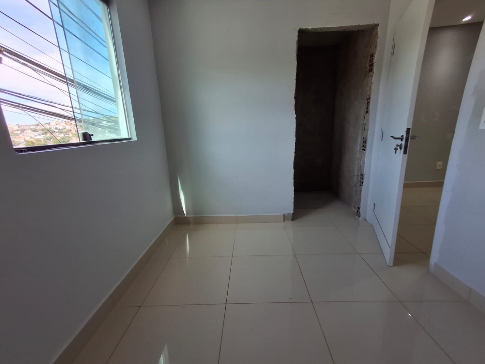 Prédio com dois apartamentos à venda térreo e primeiro andar cohab 1 por R$350.000.00 em Garanhuns-PE
