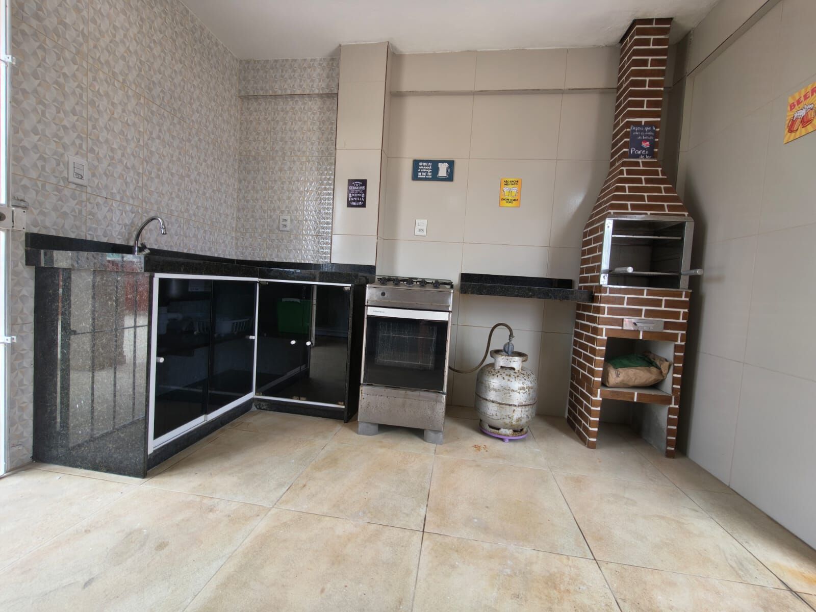 Imagens do imóveis ão à venda em São José da Coroa Grande-PE porteira fechada por R$900.000,00