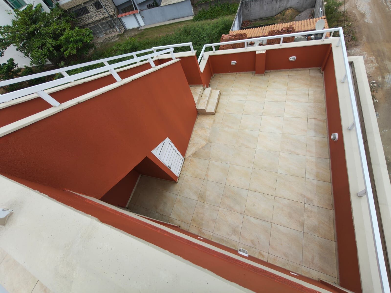 Imagens do imóveis ão à venda em São José da Coroa Grande-PE porteira fechada por R$900.000,00