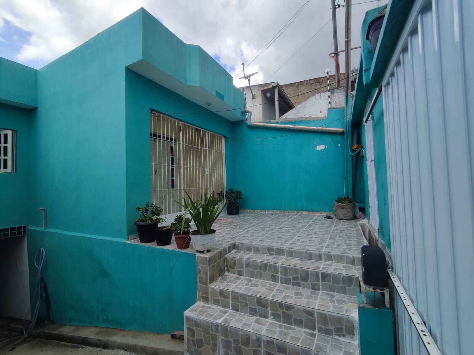 Casa Padrão a venda por R$ 350.000,00 no bairro Heliopolis
