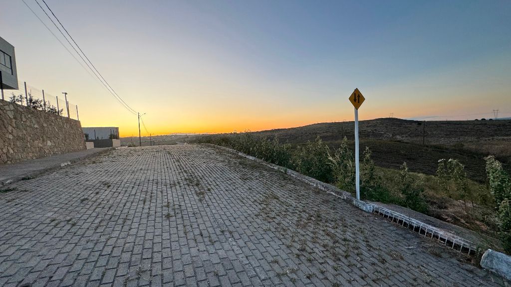 Imagens do imóveis Terreno à venda, 464 m² por R$ 120.000 - Condomínio Ville des Fluers - Garanhuns/PE