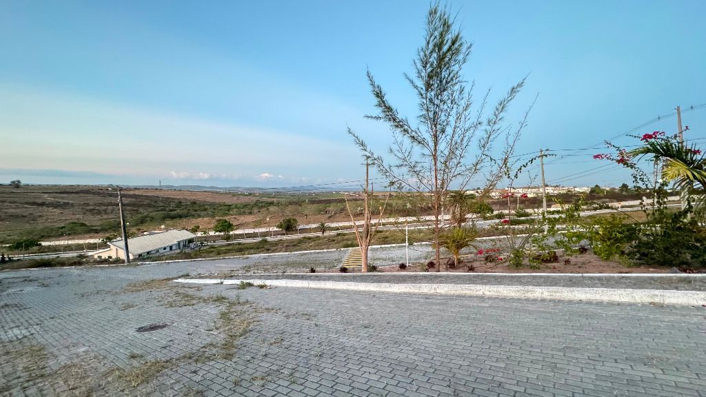 Imagens do imóveis Terreno à venda, 464 m² por R$ 120.000 - Condomínio Ville des Fluers - Garanhuns/PE