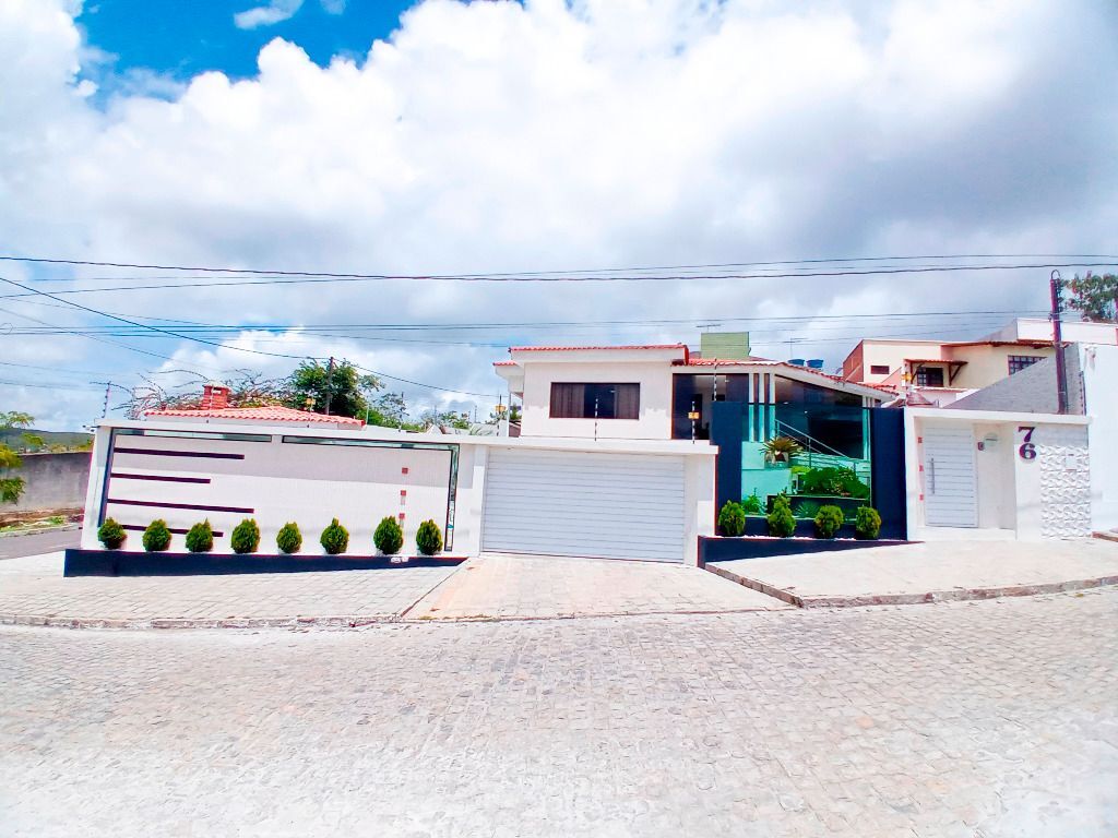 Imagens do imóveis Casa com 4 quartos à venda, 280 m² por R$ 1.500.000 - São José - Garanhuns/PE