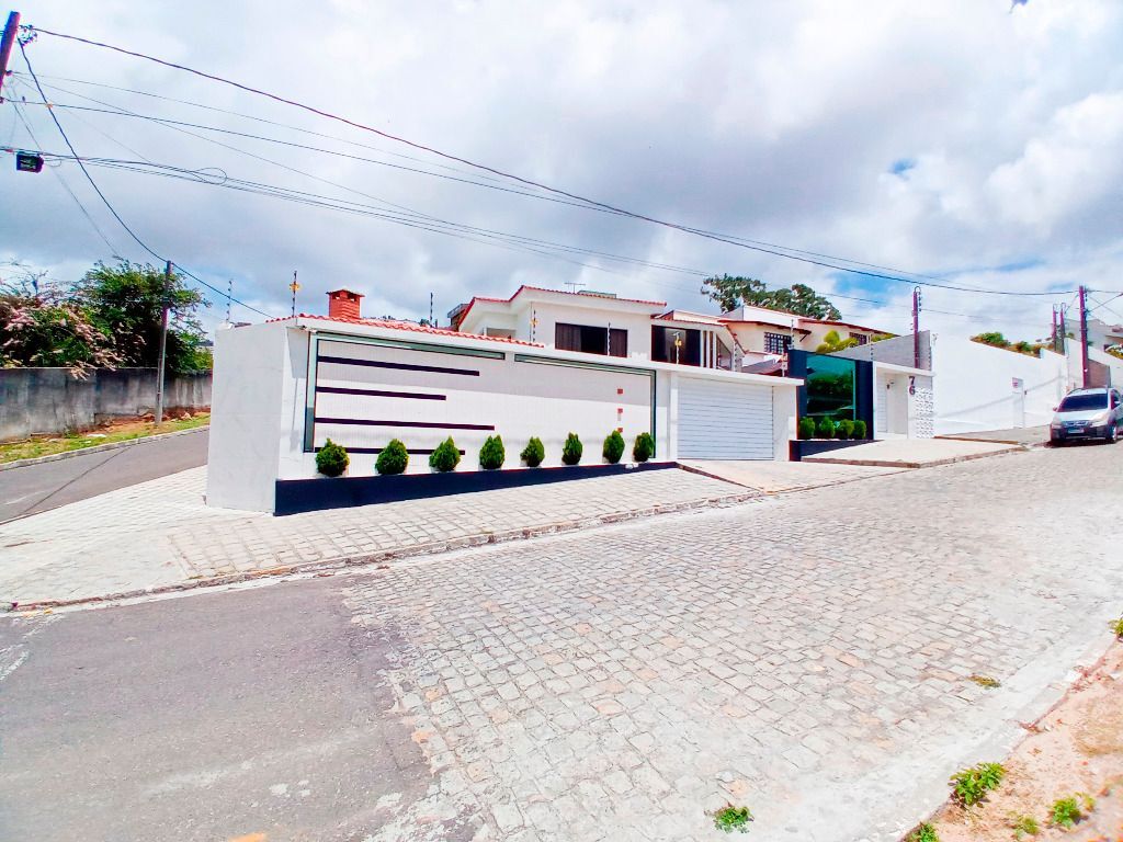 Imagens do imóveis Casa com 4 quartos à venda, 280 m² por R$ 1.500.000 - São José - Garanhuns/PE