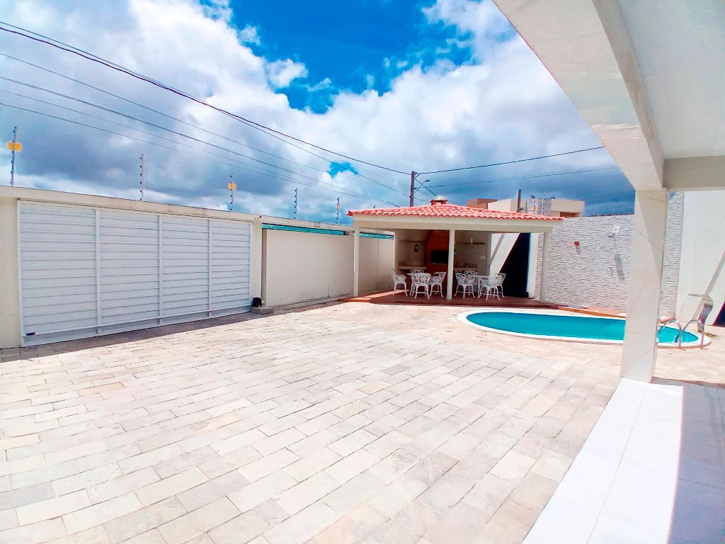 Imagens do imóveis Casa com 4 quartos à venda, 280 m² por R$ 1.500.000 - São José - Garanhuns/PE