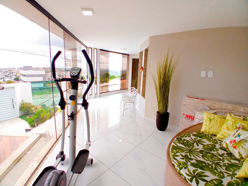 Imagens do imóveis Casa com 4 quartos à venda, 280 m² por R$ 1.500.000 - São José - Garanhuns/PE