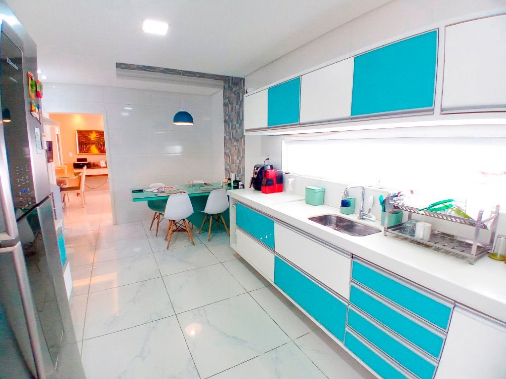 Casa com 4 quartos à venda, 280 m² por R$ 1.500.000 - São José - Garanhuns/PE