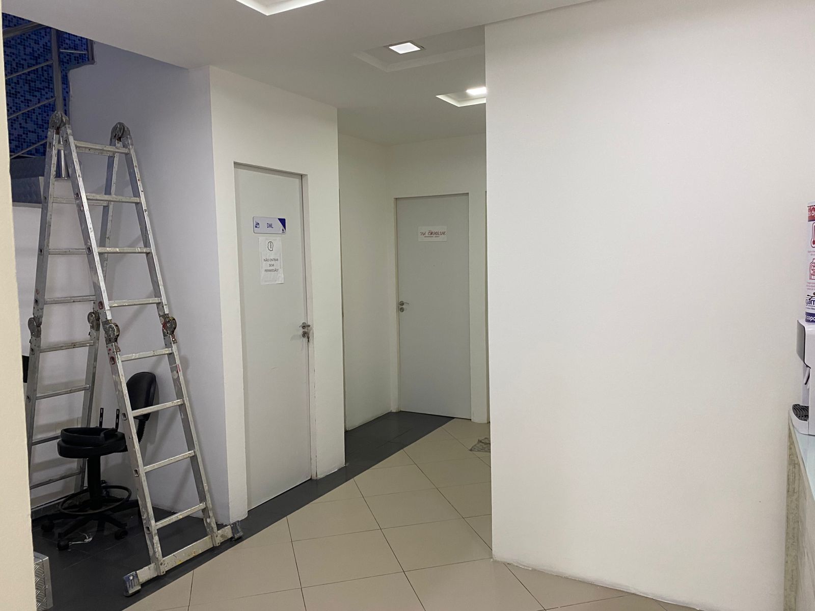 Sala Comercial aluguel por R$ 1.000,00 Lagam da Duque