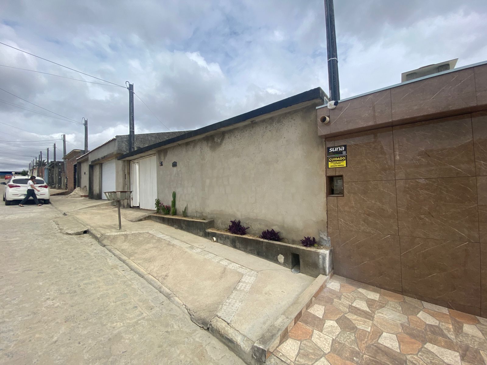 Casa Padrão mobiliada para aluguel no Viana e Moura/Dom Helder Câmara Garanhuns/PE R$1300,00