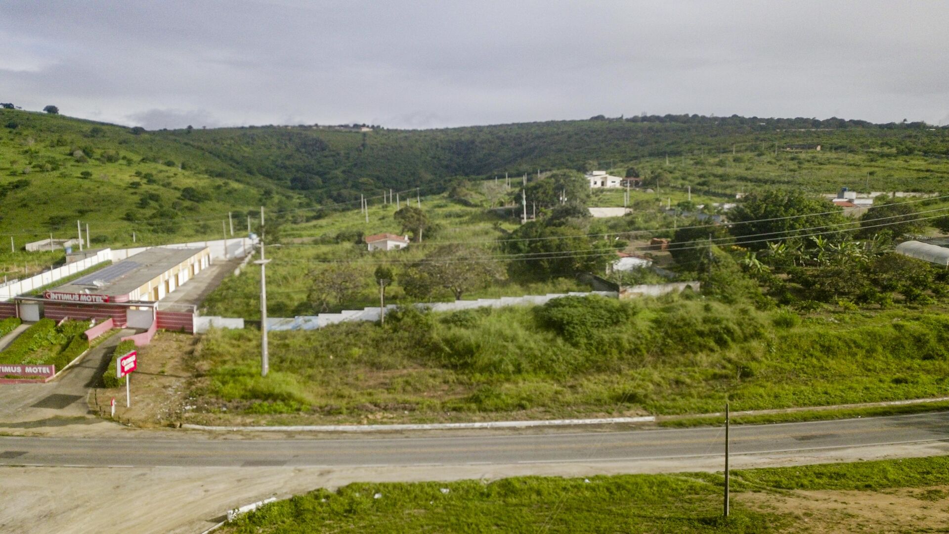 Imagens do imóveis Terreno a venda por  R$ 140.000,00 no bairro Severiano Moraes Filho